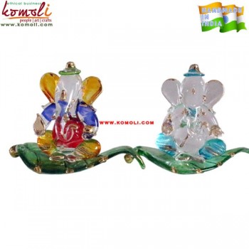 Glass Patta Leaf Ganesha - Handmade Glass Decorative - Car Dashboard Ganesha Statue