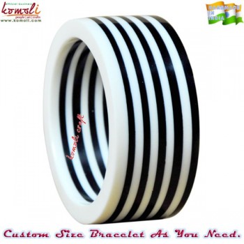 Black And White Flat Round Stripe Resin Bangle Bracelet