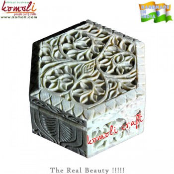 Inter Locked Carved Soapstone Jewellery and Keepsake Decorative Box - 4 inch