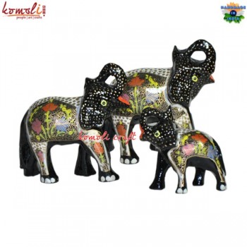 Abstract Design Hand Painted Black Floral Motif - Carved Wooden Elephants Family